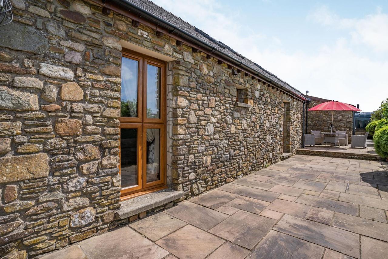 Ysgubor Hir Villa Llanedy Bagian luar foto